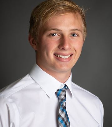 Dustin Roberts